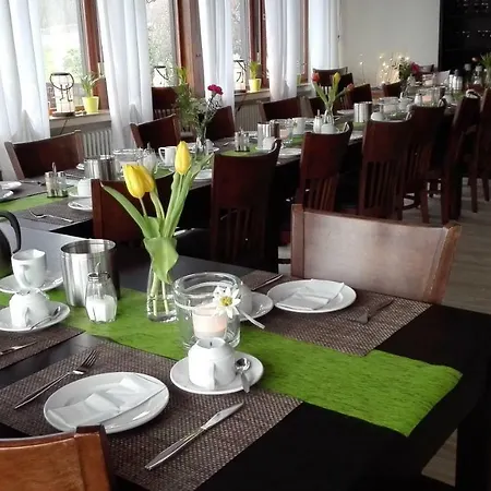 Hotell Am Schloss 3*